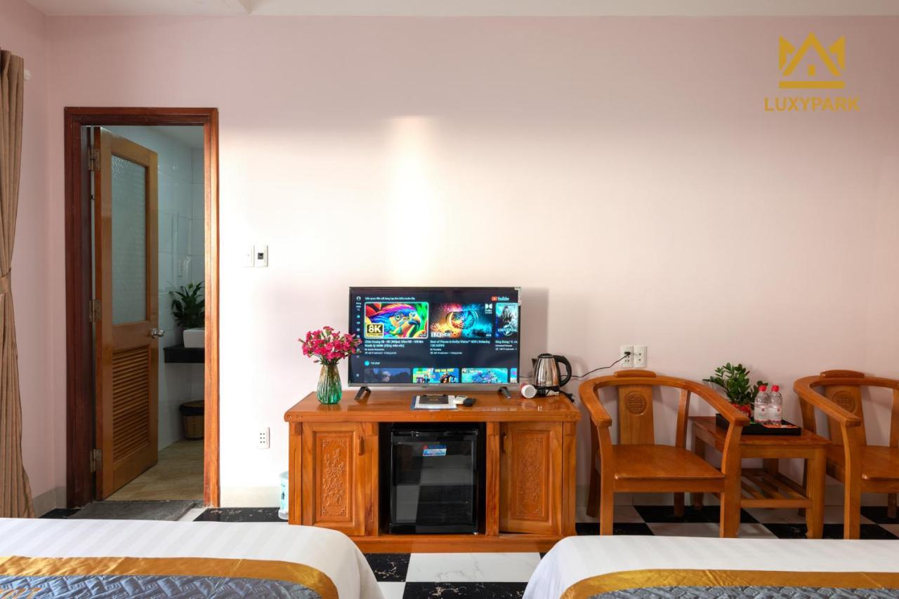 Luxy Park Hotel - Phu Quoc Centre Exterior foto